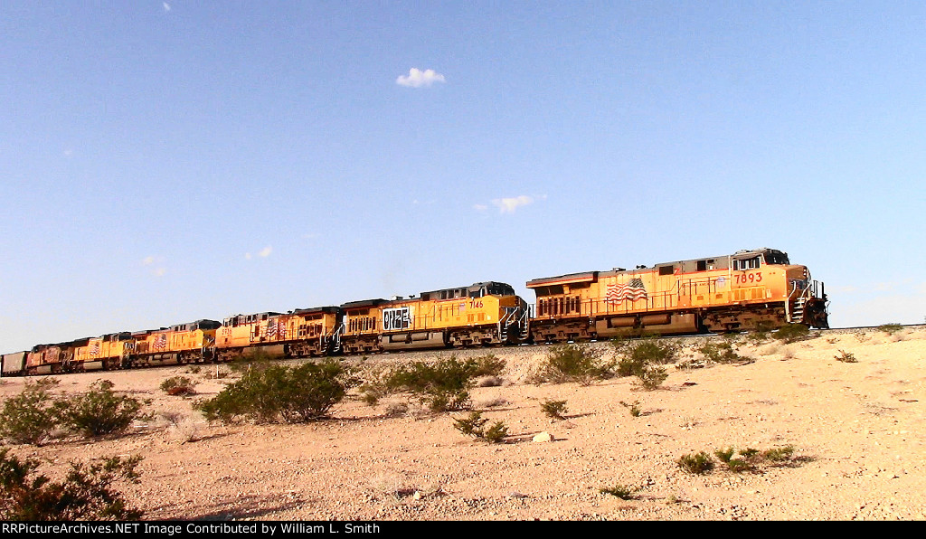 EB Empty Hooper Frt at Erie NV -2